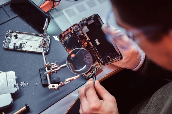 iPhone Repair Service